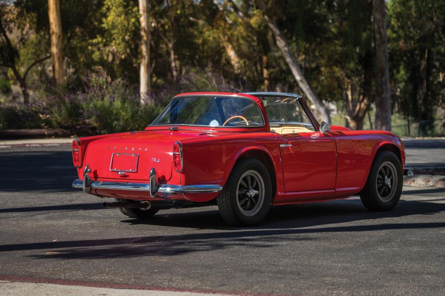  Triumph TR4 Surrey Top 1961 года  (фото 18 из 52)